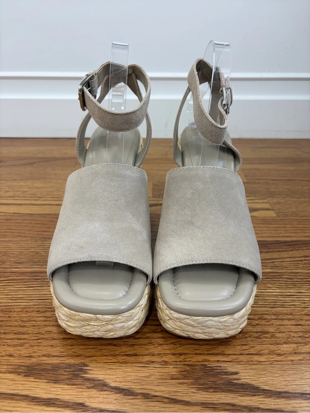 NWOB Marc Fisher LTD Nelly Ankle Strap Wedge Sandal Taupe Suede (10)